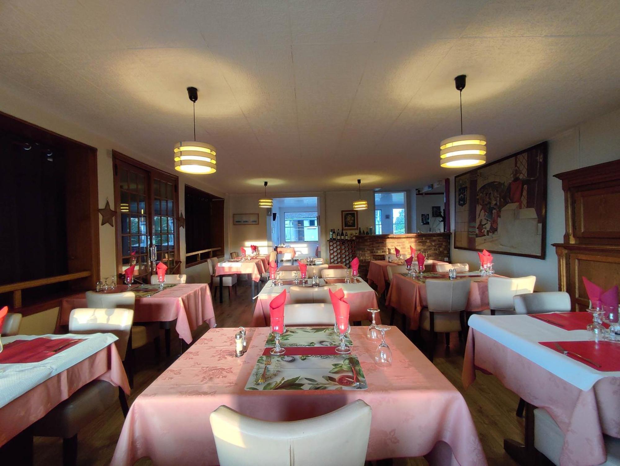 Aux Trois Rois Hotel Pont-Sur-Yonne Exterior foto